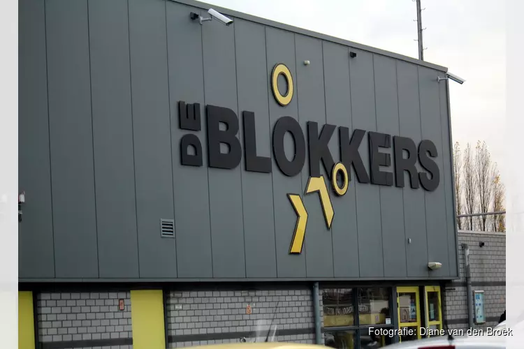 Vrouwen De Blokkers op karakter langs Hoogland