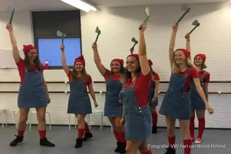 Sneeuwwitje door De Hoornse Balletschool