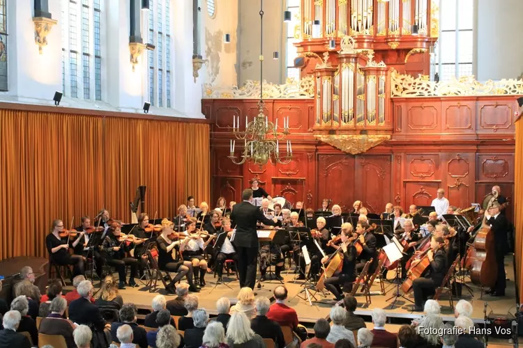 Symfonieorkest Sinfonia geeft op 13 oktober een concert in oosterkerk hoorn