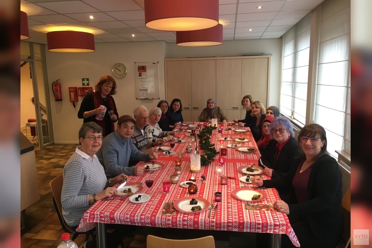 Ontmoeten aan tafel bij Vrijwilligerspunt Hoornsdagblad.nl