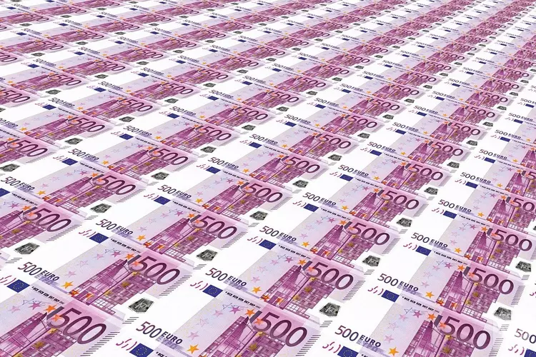 Hoorn stelt noodfonds coronacrisis 2,4 miljoen euro in