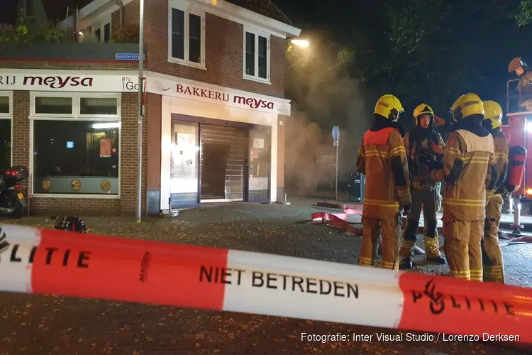 Uitslaande brand bij Turkse bakkerij in Hoorn