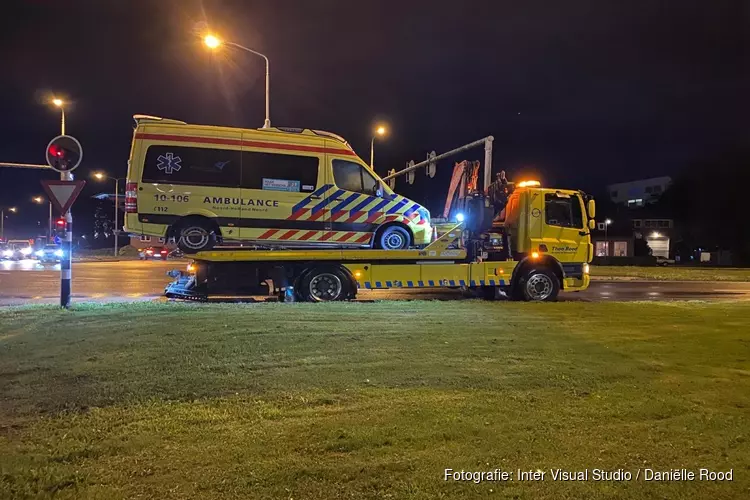 Ongeval met ambulance op de Keern in Hoorn