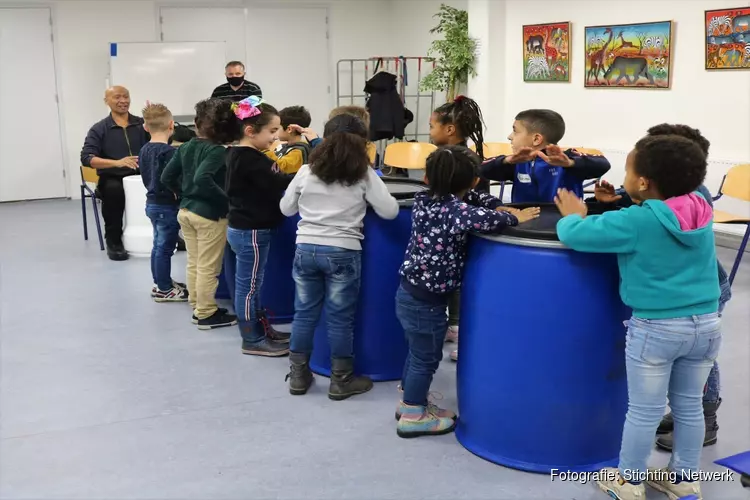 Vakantiefeest in wijkcentrum Grote Waal voor kinderen die dit (extra) verdienen zeer geslaagd