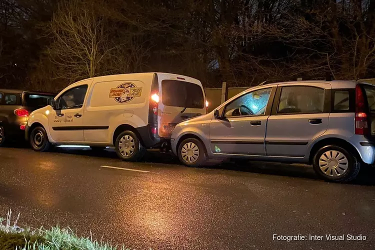 Kop-staartbotsing in Hoorn