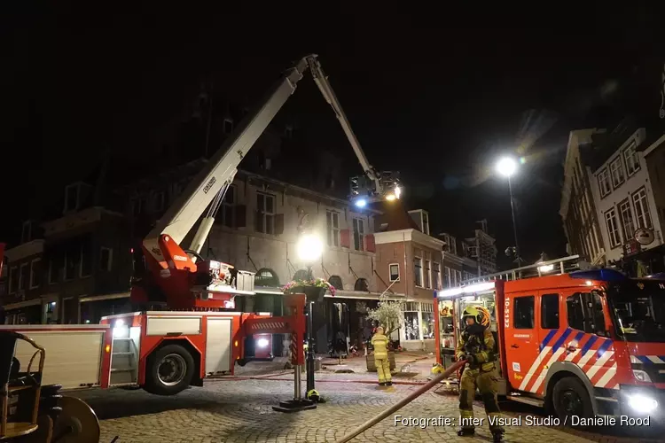Flinke brand bij restaurant in binnenstad Hoorn
