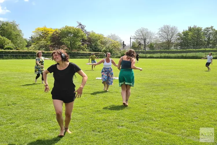 Mindful dansen op zondagochtend met Ecstatic Dance Hoorn