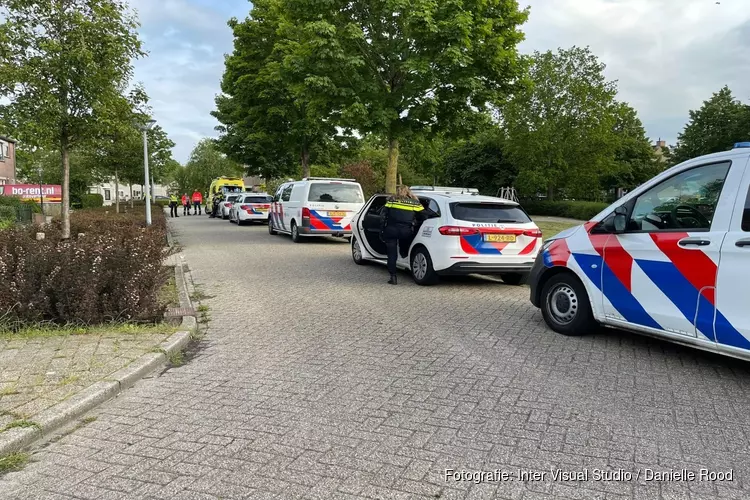Hulpdiensten massaal ter plaatse bij mogelijk steekincident in Hoorn