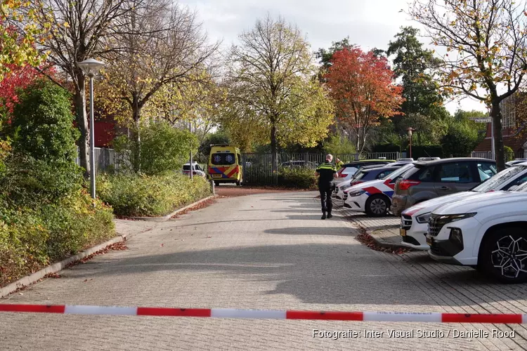 Scholier (14) zwaargewond bij steekincident op Hoornse school, verdachte aangehouden