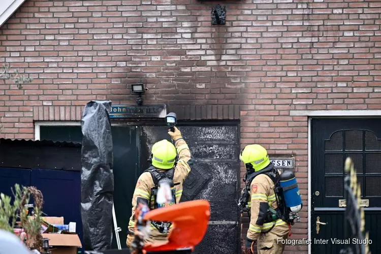 Kliko in brand tegen woning in Hoorn