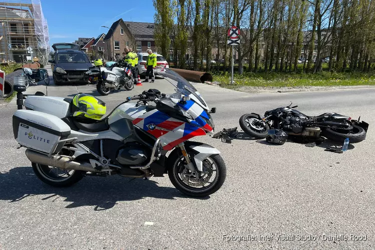 Motorrijdster aangereden in Zwaag