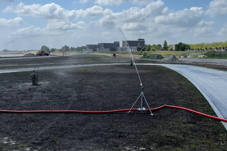 Kom op de fiets naar het stadsstrand: vanaf 1 juli eerste deel strand open