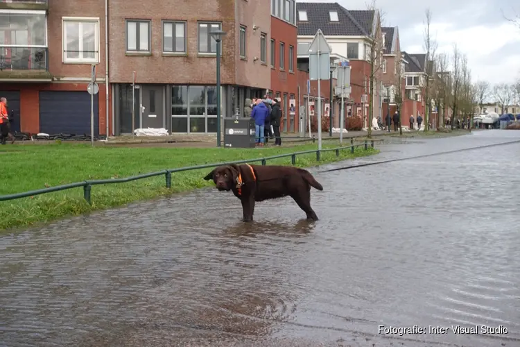 Situatie hoogwater in Noord-Holland voor nu stabiel