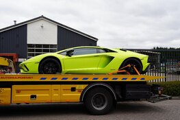 FIOD Doet Inval Bij Autobedrijven In Blokker, Meerdere Auto's In Beslag ...