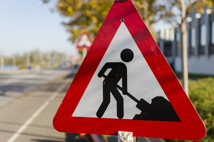 Werkzaamheden aan fietspad langs Berkhouterweg