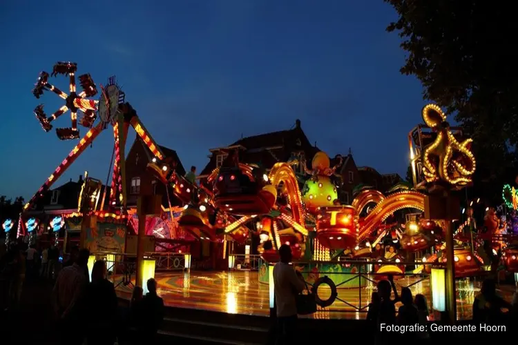 Fakeboys op de kermis maken jonge meiden bewust