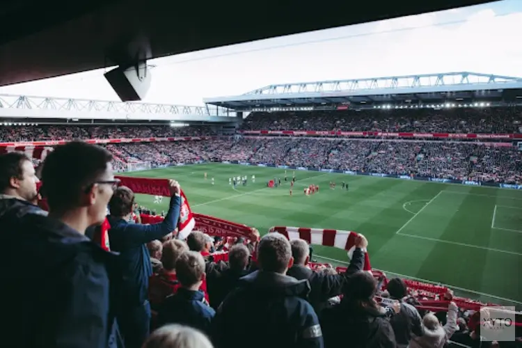 De opkomst van casino sponsors in het voetbal