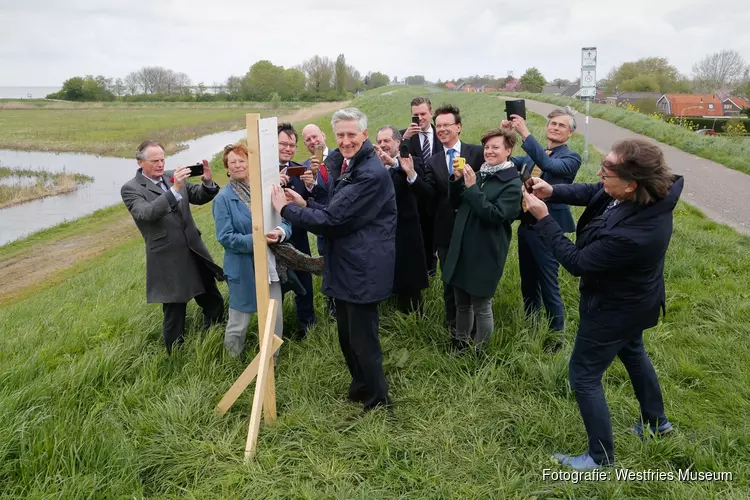 Dijkgraaf en burgemeesters lanceren fotoproject Westfriese Omringdijk