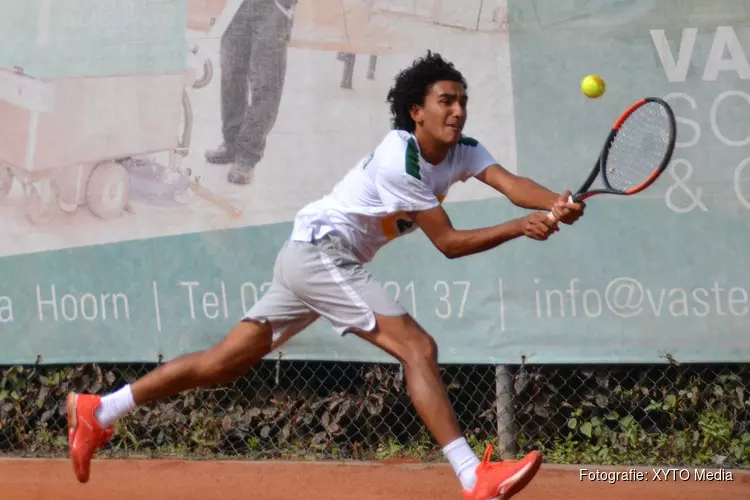 Spanning stijgt bij Boekweit/Olie Tennis Toernooi