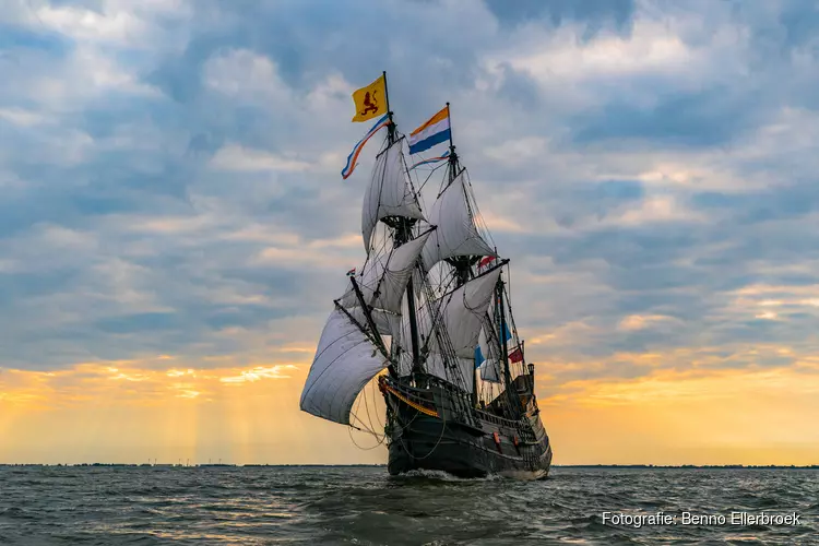 Halve Maen on tour naar Enkhuizen